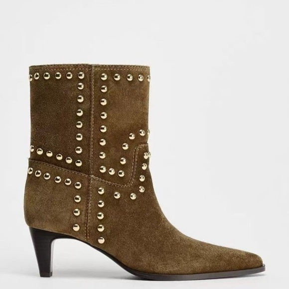 🤎 Hello Fancy Feet! Studded Suede Pointed Toe Kitten Heels Boots - Brown - Picture 1 of 8